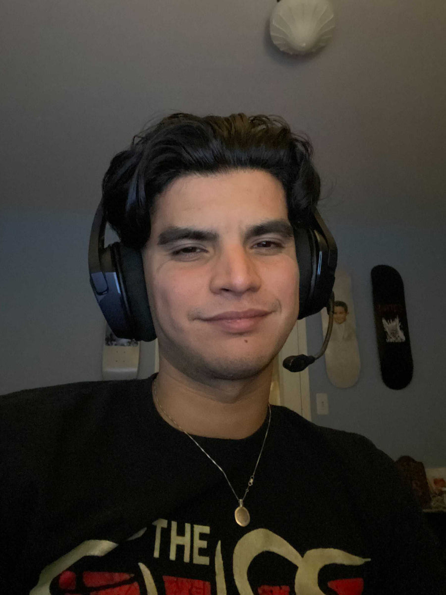 A handsome guy in headphones.