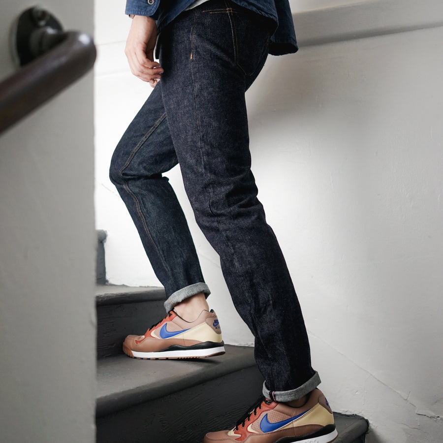 Rinsed Kibata Jeans.