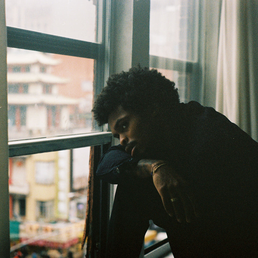 Behind the Scenes - Editorial 01.