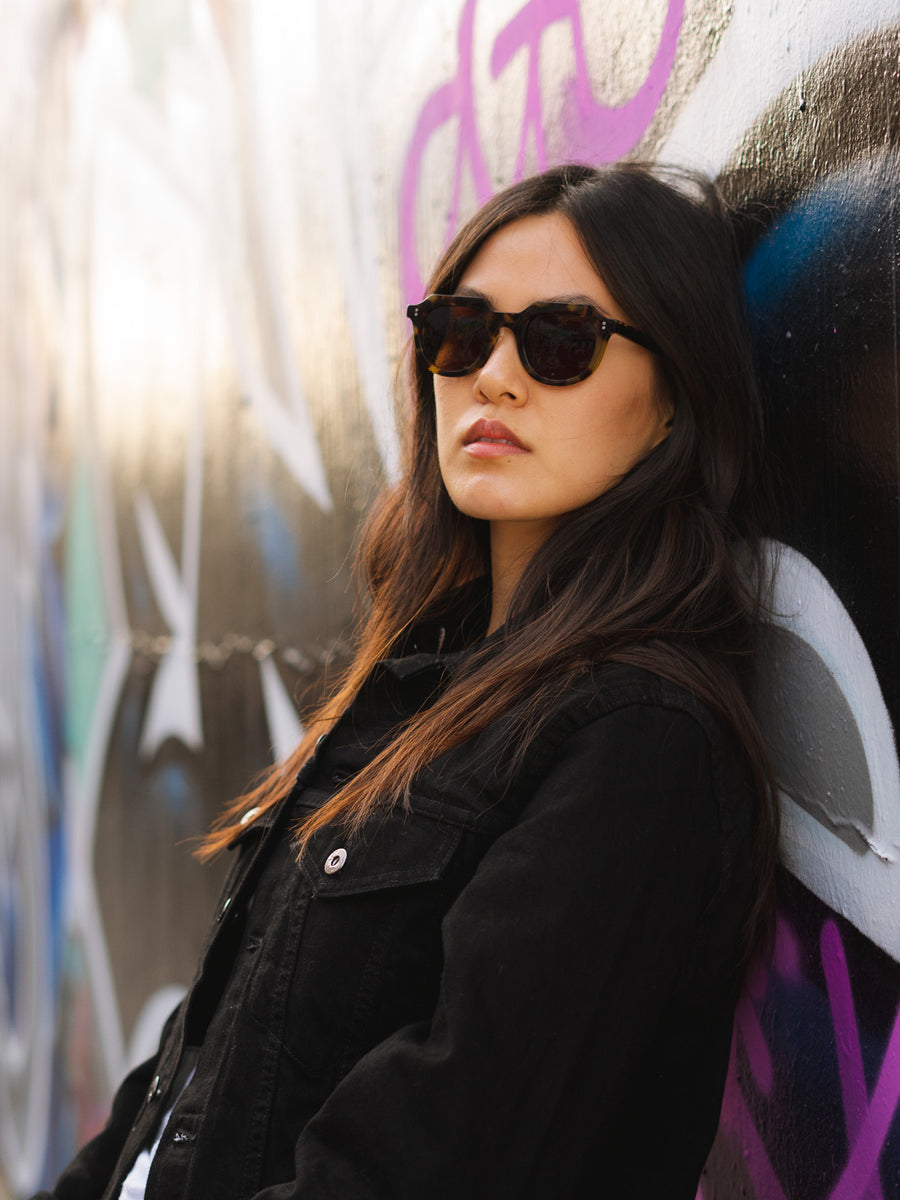 Lowercase for 3sixteen.