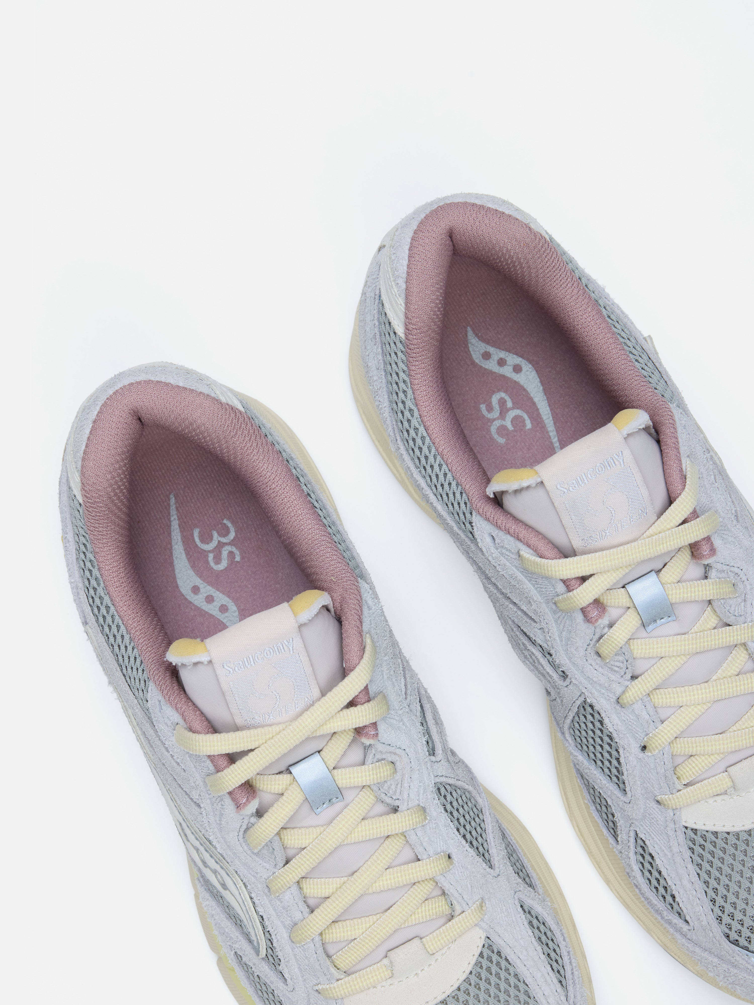 Saucony for 3sixteen ~ Guide v7.3s - Graphite