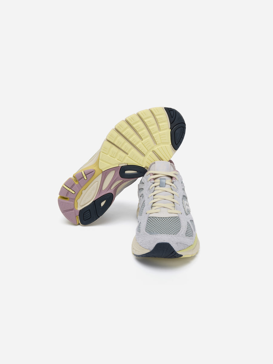 Saucony for 3sixteen ~ Guide v7.3s - Graphite