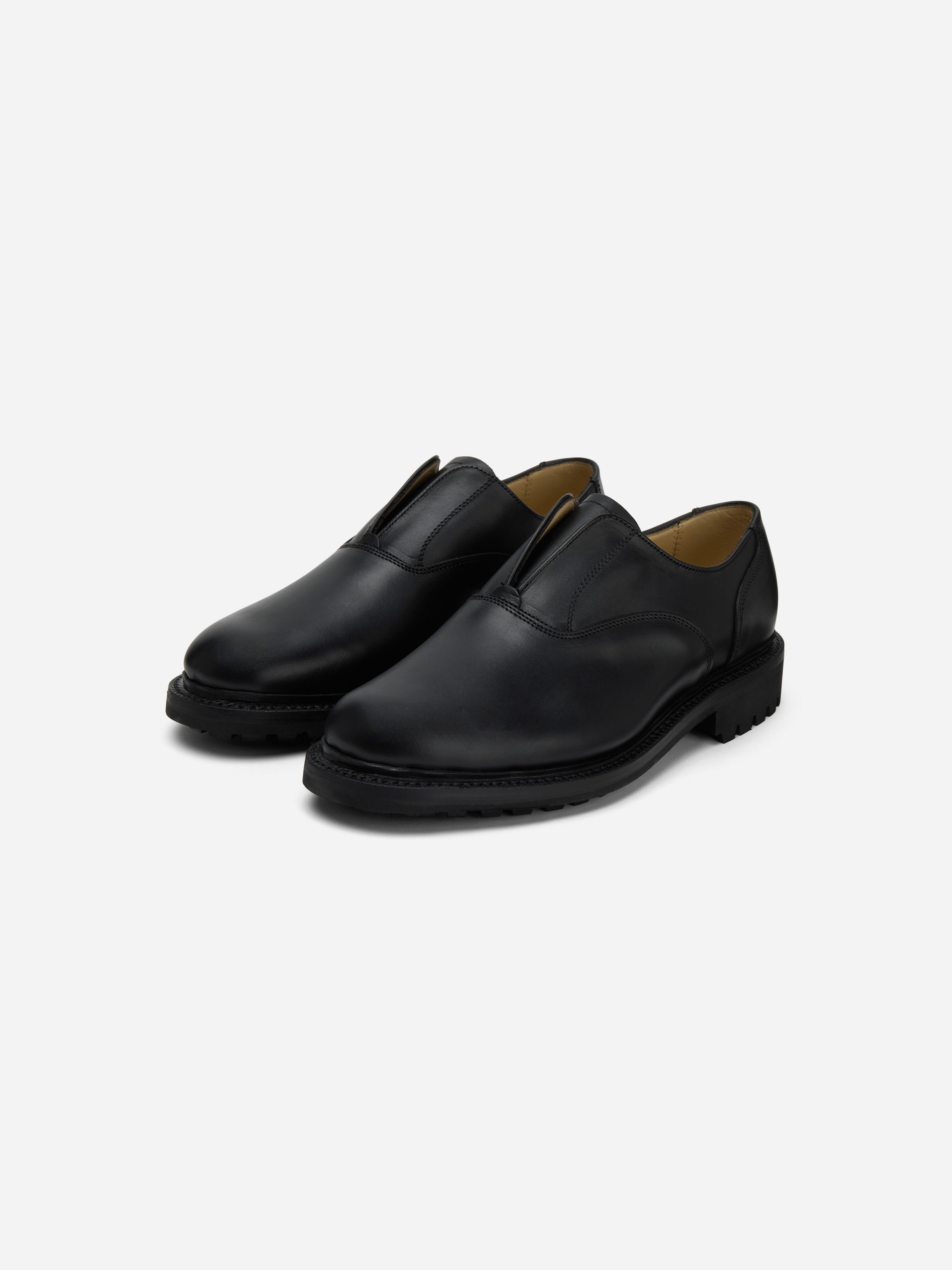 Laceless Oxford ~ Black Waxy Leather – 3sixteen