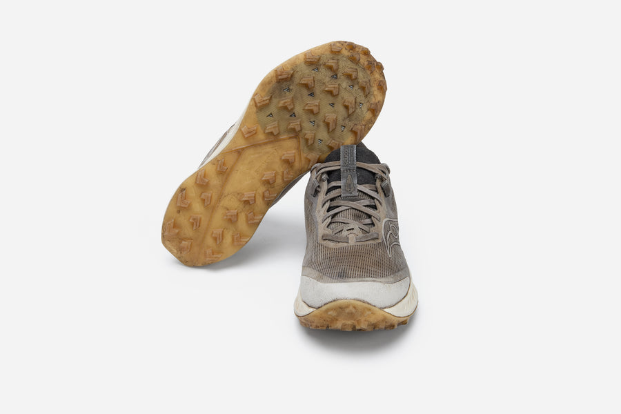 Saucony for 3sixteen ~ Peregrine 15 - Granite