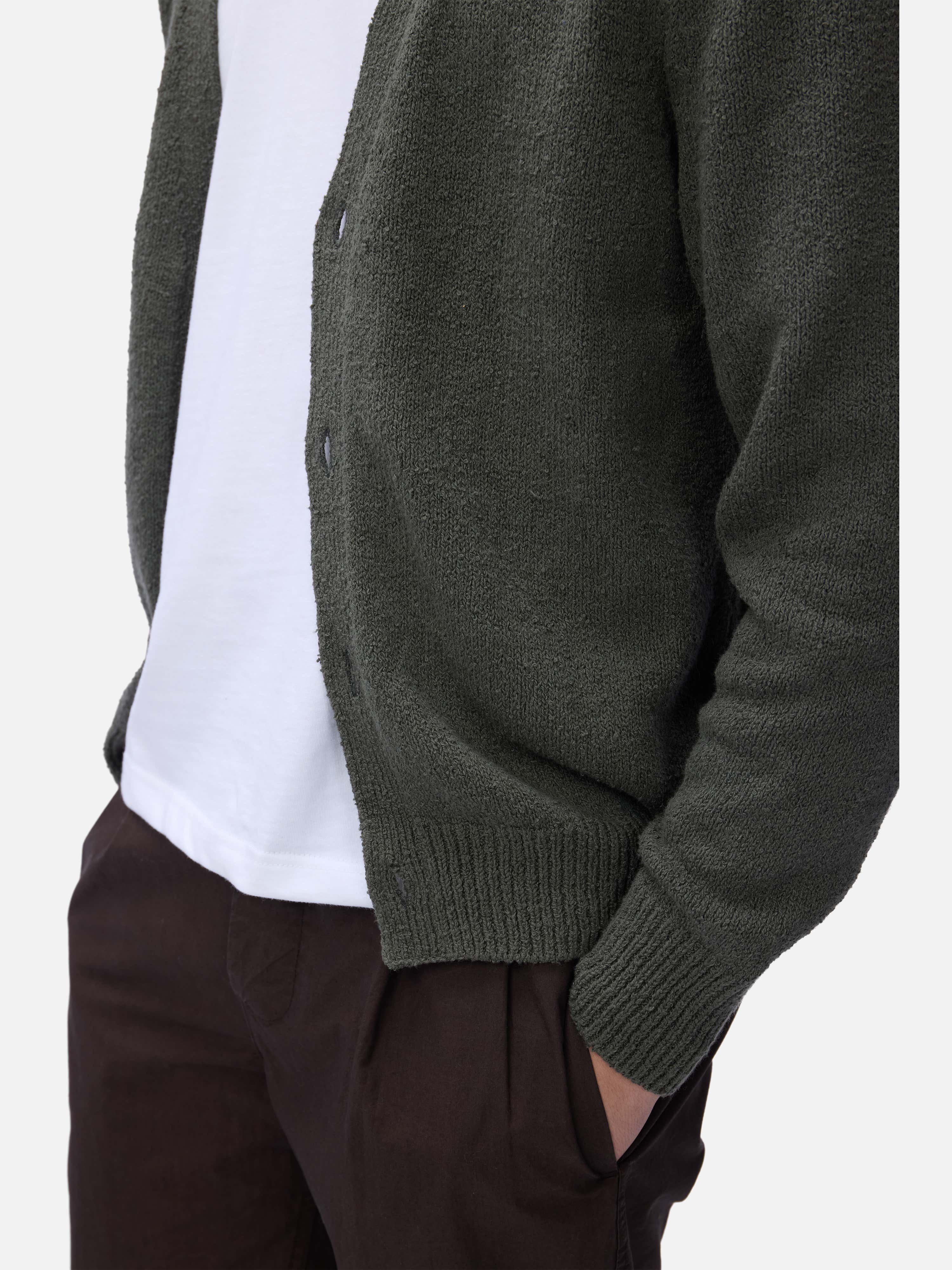 Classic Cardigan ~ Olive Boucle – 3sixteen